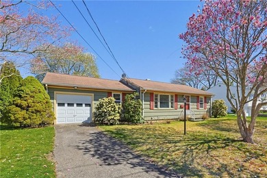 Welcome to 145 Glenwood Drive in desirable North Kingstown. This - photo 42