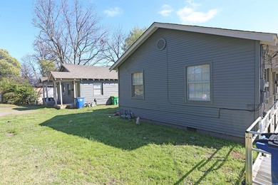 Two duplexes on one parcel offering a fantastic investment - photo 4
