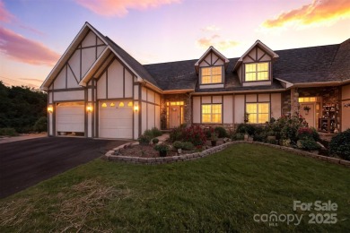 Lake Townhome/Townhouse For Sale in Hickory, North Carolina