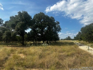 Lake Medina Lot For Sale in Lakehills Texas
