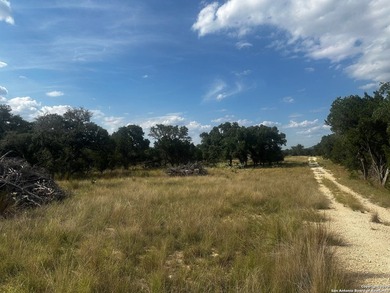 Nearly 2-acres of unrestricted property located near Lake Medina - photo 2