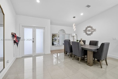 Step into a beautifully remodeled Hollywood estate where style - photo 5
