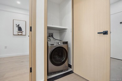 Introducing Vista Noble Tower. A total of 42 upscale residences - photo 20