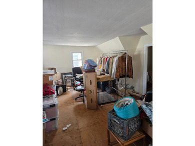 First time on market. One of a kind Boro Park home. 1 family - photo 20