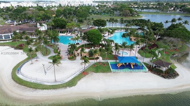 Third-floor apartment located in the community of Doral Isles - - photo 30