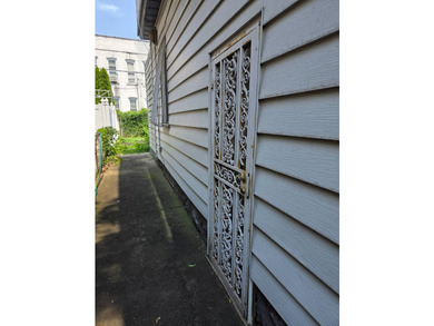 First time on market. One of a kind Boro Park home. 1 family - photo 30