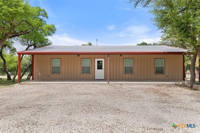 Discover a premier 45-acre cross-fenced ranch in Florence, Texas - photo 31