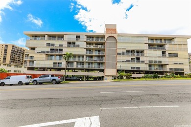 Rarely available corner end unit in The Lilikoi! This newly - photo 1