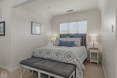 This is one of those homes where you walk-in and immediately - photo 46