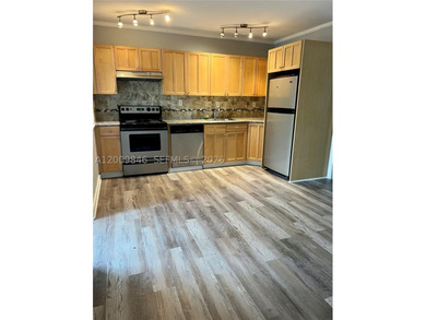 AMAZING OPPORTUNITY RARE! Beautiful 1-bedroom unit in the - photo 5