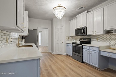 Charming Home in Diamondhead Community with - photo 11