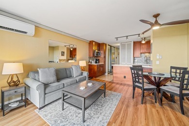 Bright & beautifully remodeled Maui Vista condo offers you - photo 7