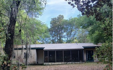 This Silver Lake package includes a durable 2BD/1BA block home - photo 19