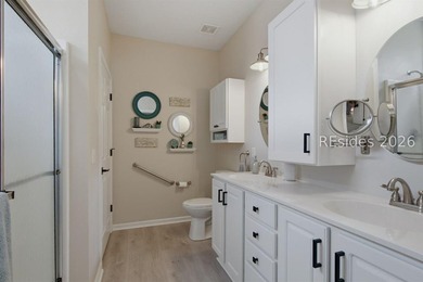 Welcome home to this charming & beautifully updated retreat - photo 20
