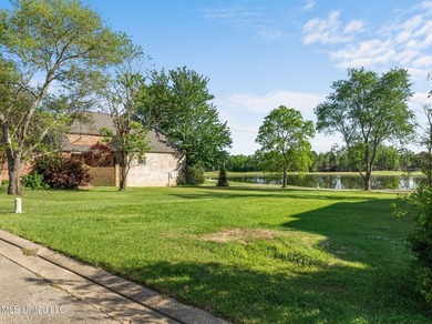 This golf course frontage lot in Canebrake is surrounded by - photo 2