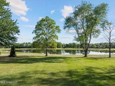This golf course frontage lot in Canebrake is surrounded by - photo 3