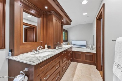 Brilliant Craftsmanship custom designed to maximize views of - photo 24
