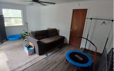 This Silver Lake package includes a durable 2BD/1BA block home - photo 24
