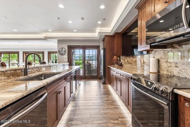 Brilliant Craftsmanship custom designed to maximize views of - photo 32