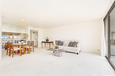 Royal Iolani is ideally situated right next to the prestigious - photo 8