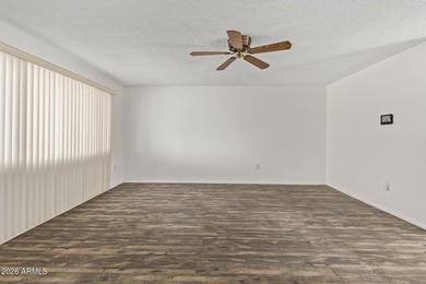 Welcome to this adorable 2-bedroom home in the popular Sun City! - photo 9
