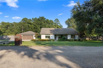 Lake Conroe Home For Sale in Willis Texas