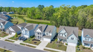 Welcome home to the postcard-perfect community of The Ponds - photo 4