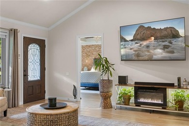 Discover this fully remodeled 3-bedroom, 2-bath home just - photo 5
