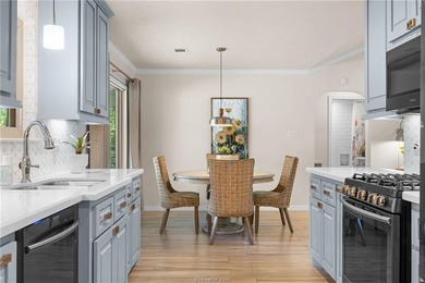Discover this fully remodeled 3-bedroom, 2-bath home just - photo 8