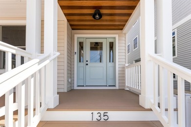 READY FOR IMMEDIATE OCCUPANCY! Welcome to this incredible luxury - photo 3