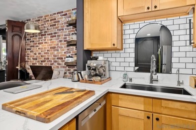 Big City Living at the Beach! You won't want to miss this - photo 5
