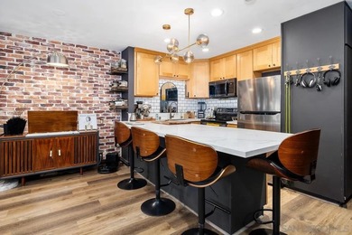 Big City Living at the Beach! You won't want to miss this - photo 7