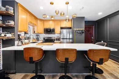 Big City Living at the Beach! You won't want to miss this - photo 8