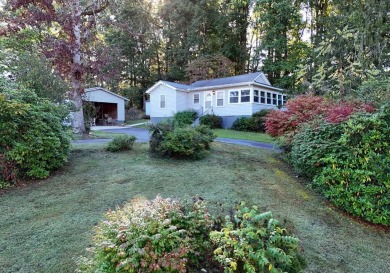 (private lake, pond, creek) Home For Sale in Young Harris Georgia