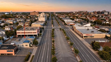 Exceptional opportunity to own or lease a prime commercial - photo 2