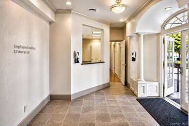 Exceptional opportunity to own or lease a prime commercial - photo 9