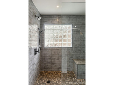 Perfect for anyone seeking quality craftsmanship and upscale - photo 21