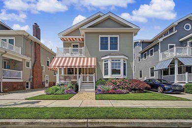 CUSTOM LEEDS-BUILT HOME JUST TWO BLOCKS TO THE BEACH! Built in - photo 1
