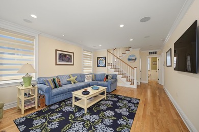 CUSTOM LEEDS-BUILT HOME JUST TWO BLOCKS TO THE BEACH! Built in - photo 4