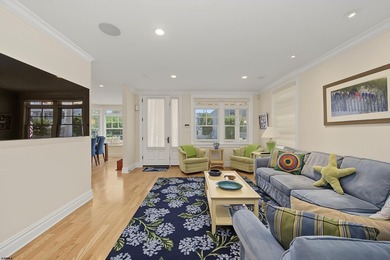 CUSTOM LEEDS-BUILT HOME JUST TWO BLOCKS TO THE BEACH! Built in - photo 8