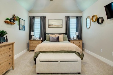 Welcome home to this beautifully designed 4-bedroom, 3-bathroom - photo 29