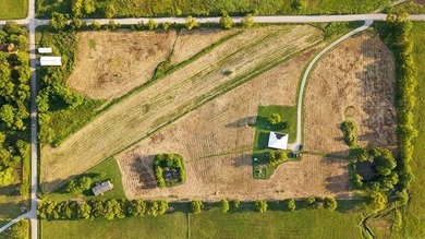 Discover peaceful country living just minutes from Lake Hudson - photo 32