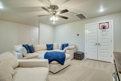 Welcome home to this beautifully designed 4-bedroom, 3-bathroom - photo 44