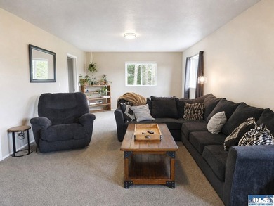 Tucked among mature trees and lovingly maintained, this inviting - photo 47