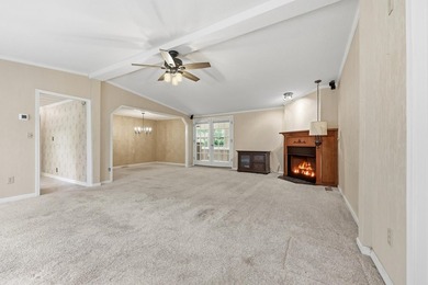 Back on the market and now offered at an improved price due to - photo 10
