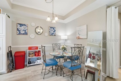Top-floor 2 bed, 2 bath condo with stunning views overlooking - photo 6