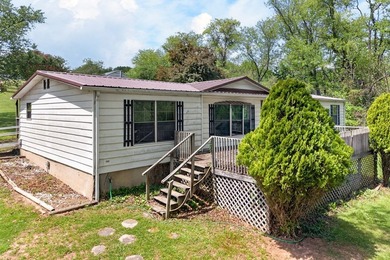 Welcome to 6135 Parrott Mountain Road! Conveniently located in - photo 2