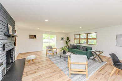 Welcome to 40 Mac Arthur Rd! Deal died, no fault to the seller - photo 11