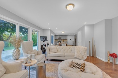 Welcome to this very clean, meticulously maintained, and - photo 15