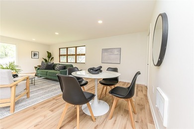 Welcome to 40 Mac Arthur Rd! Deal died, no fault to the seller - photo 16